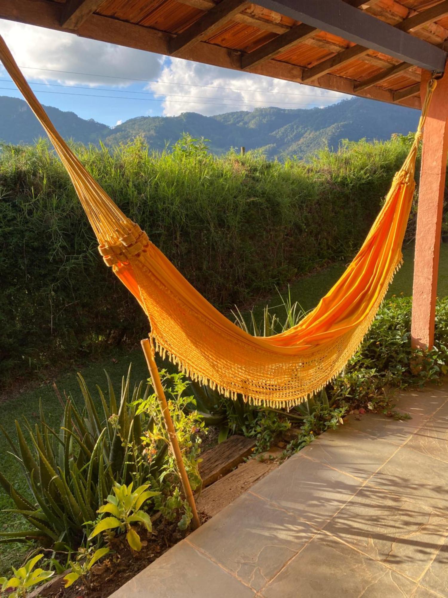 Casa Na Montanha A 500 Metros Da Pedra Do Bau Appartement São Bento do Sapucaí Buitenkant foto