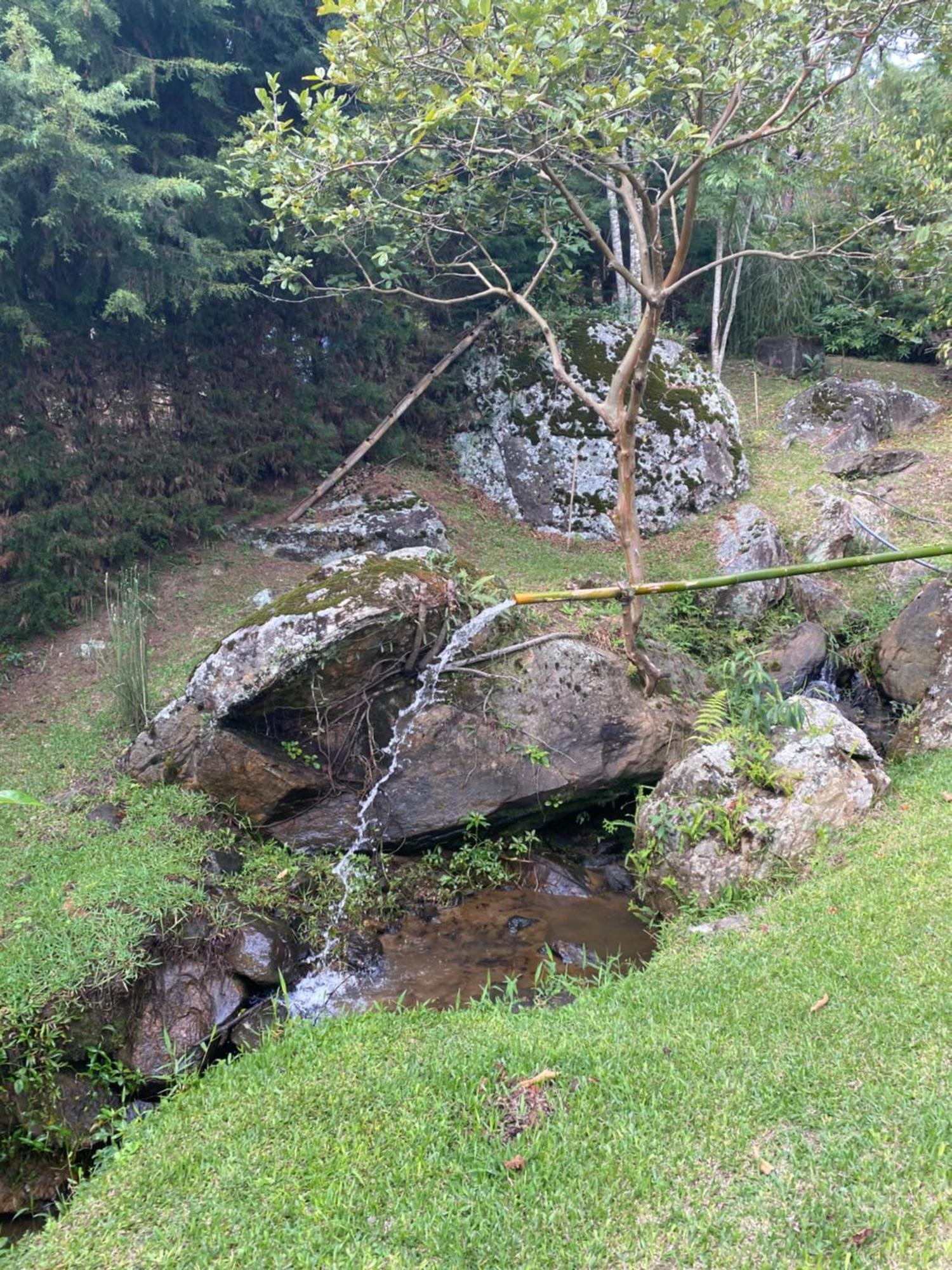 Casa Na Montanha A 500 Metros Da Pedra Do Bau Appartement São Bento do Sapucaí Buitenkant foto